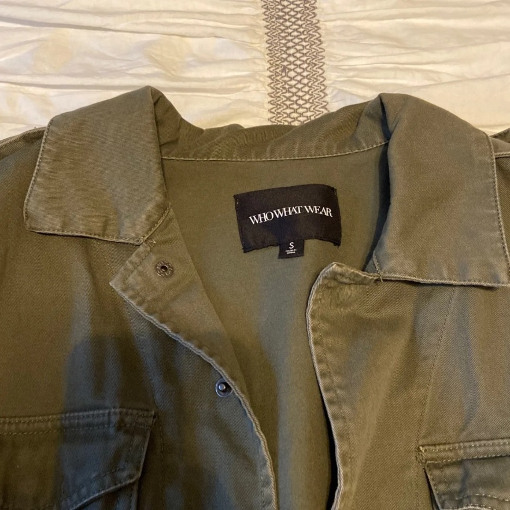 Jacket - Picture 2 of 4